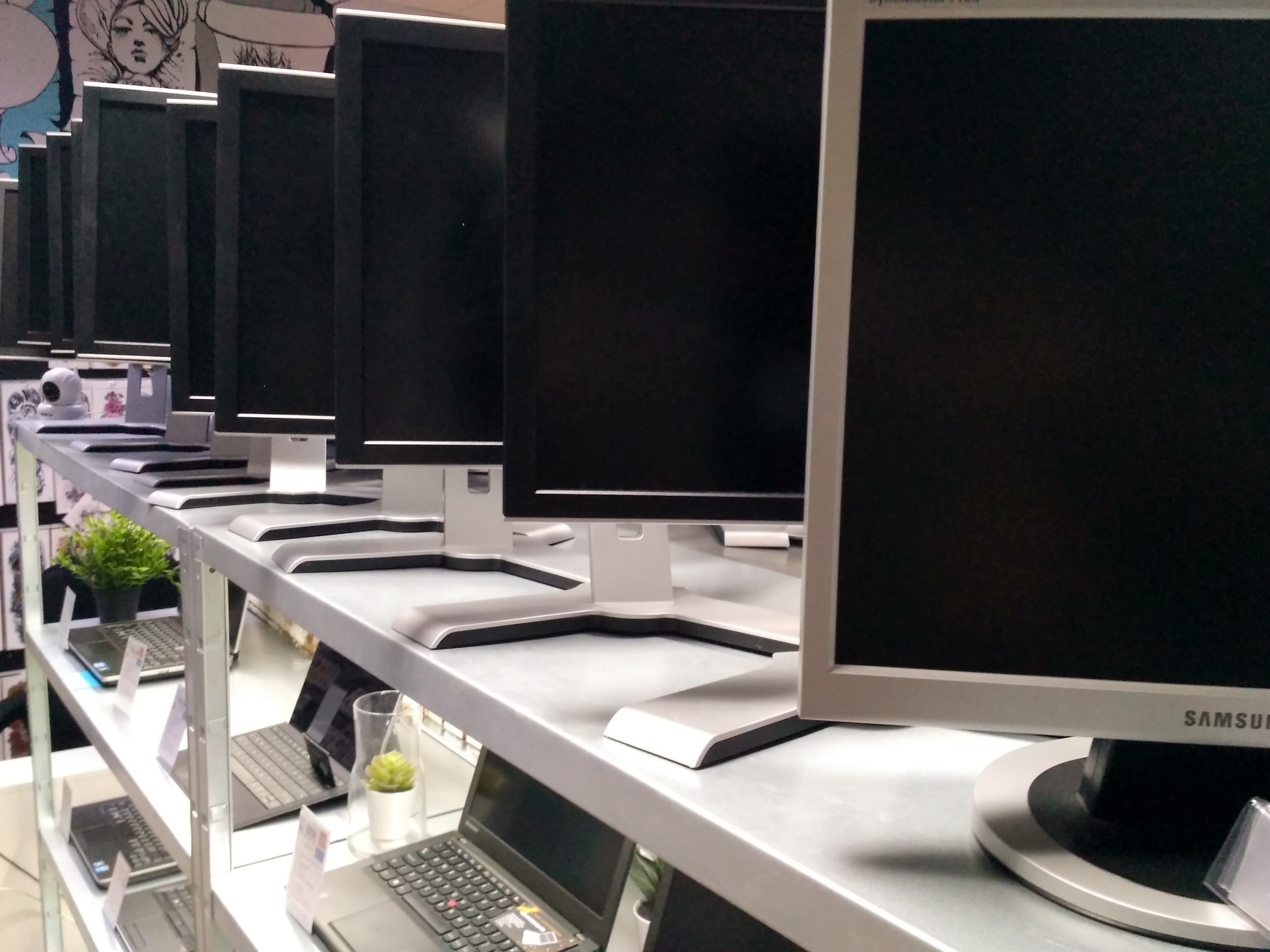 Monitory poleasingowe DELL, HP, Lenovo, NEC – sprawdzone, profesjonalne, gotowe do pracy!